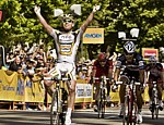 Mark Cavendish wins the first stage of the Tour of California 2010